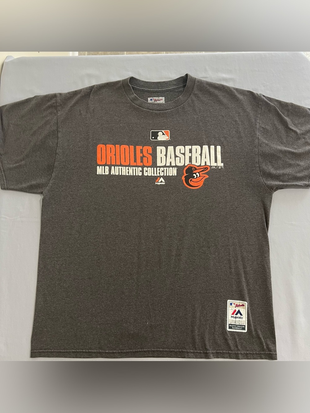 Men’s Majestic Baltimore Orioles Gray Short Sleeved Tee - Size XL